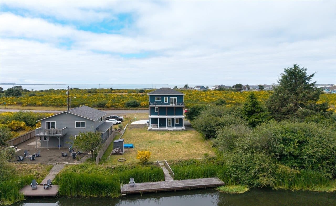 1038 Point Brown Ave SE, Ocean Shores, WA 98569 — listing photo