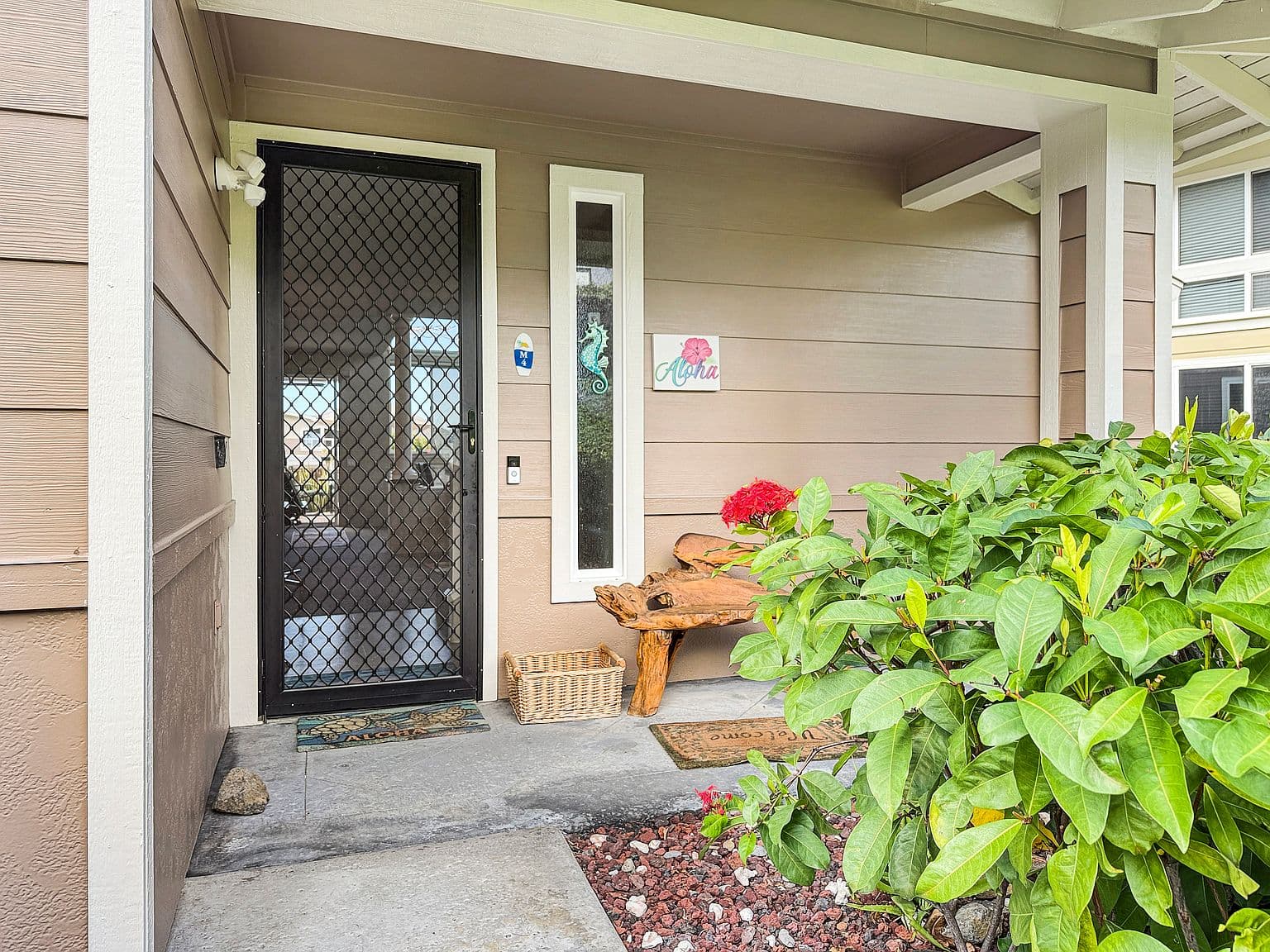 Ocean-view townhome on Ali‘i Drive 2